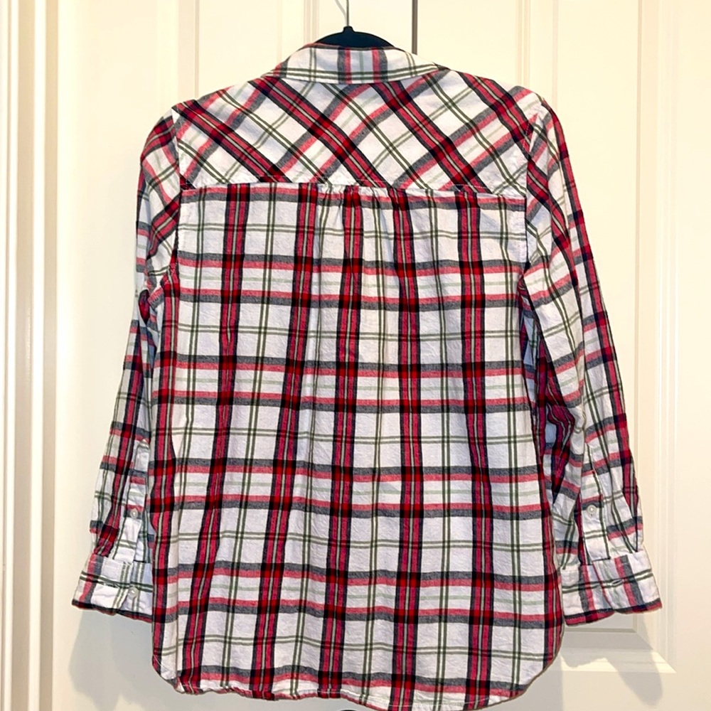 Time & Tru Button Up - Picture 3 of 4